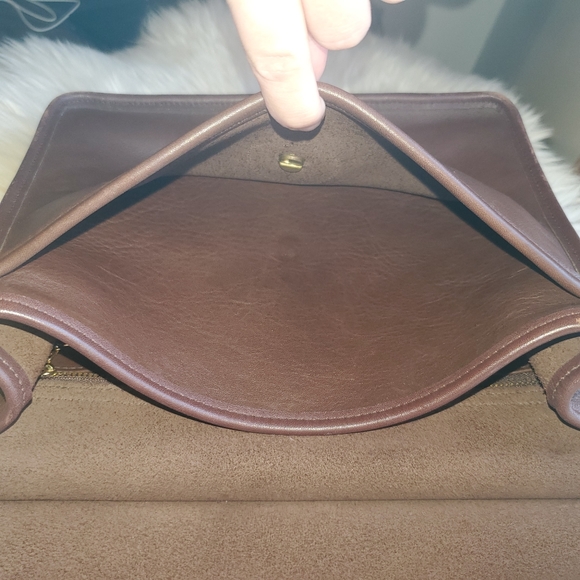 Vintage Coach Willis Purse - Picture 8 of 14